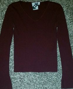 Gorgeous burgundy sweater with bell sleeves